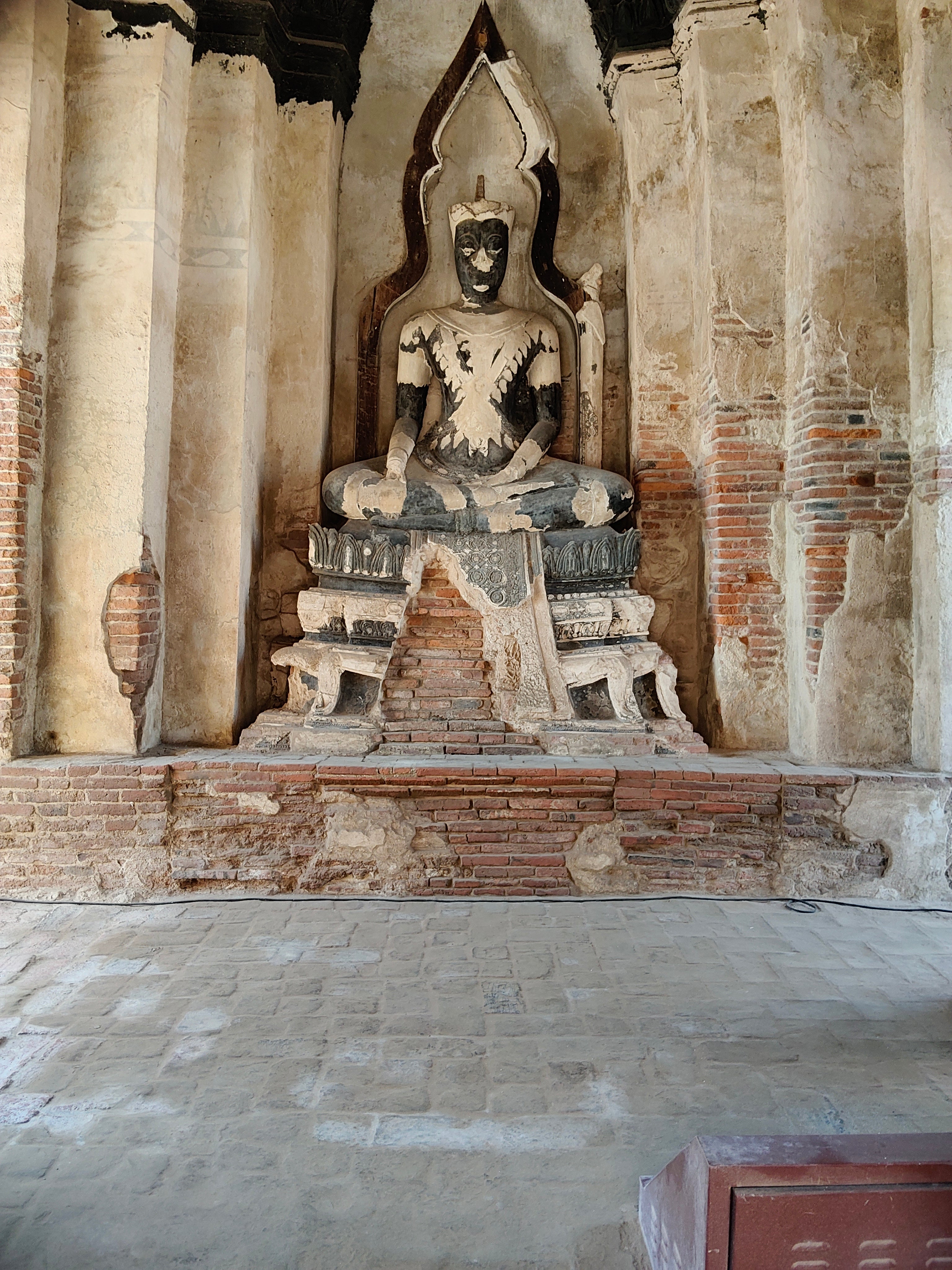 Daily Tour - Ayutthaya, Dawn of Civilization and World Heritage.