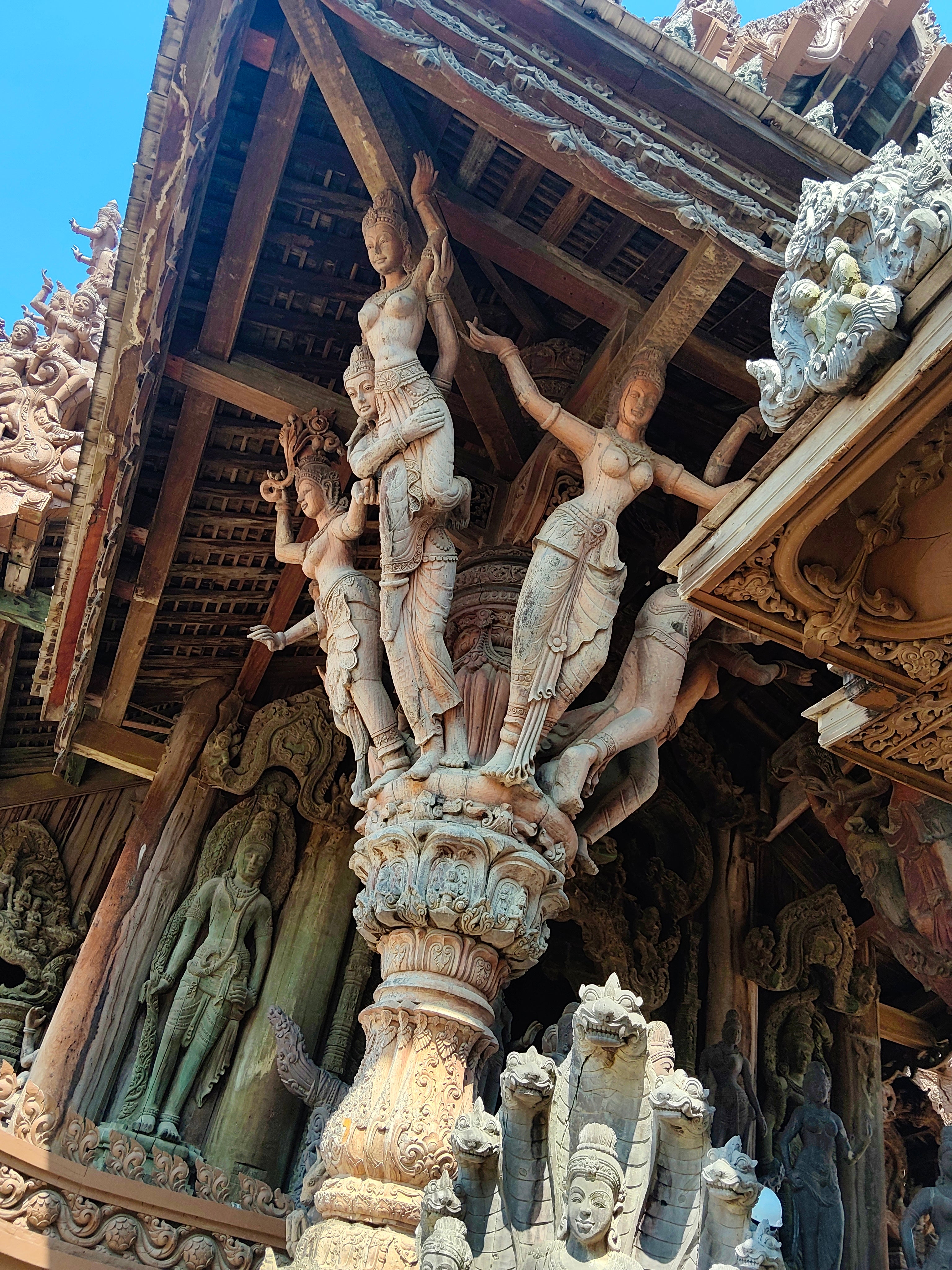 ทัวร์รายวัน-ชลบุรี อัศจรรย์แห่งศิลปวัฒนธรรมและธรรมชาติ