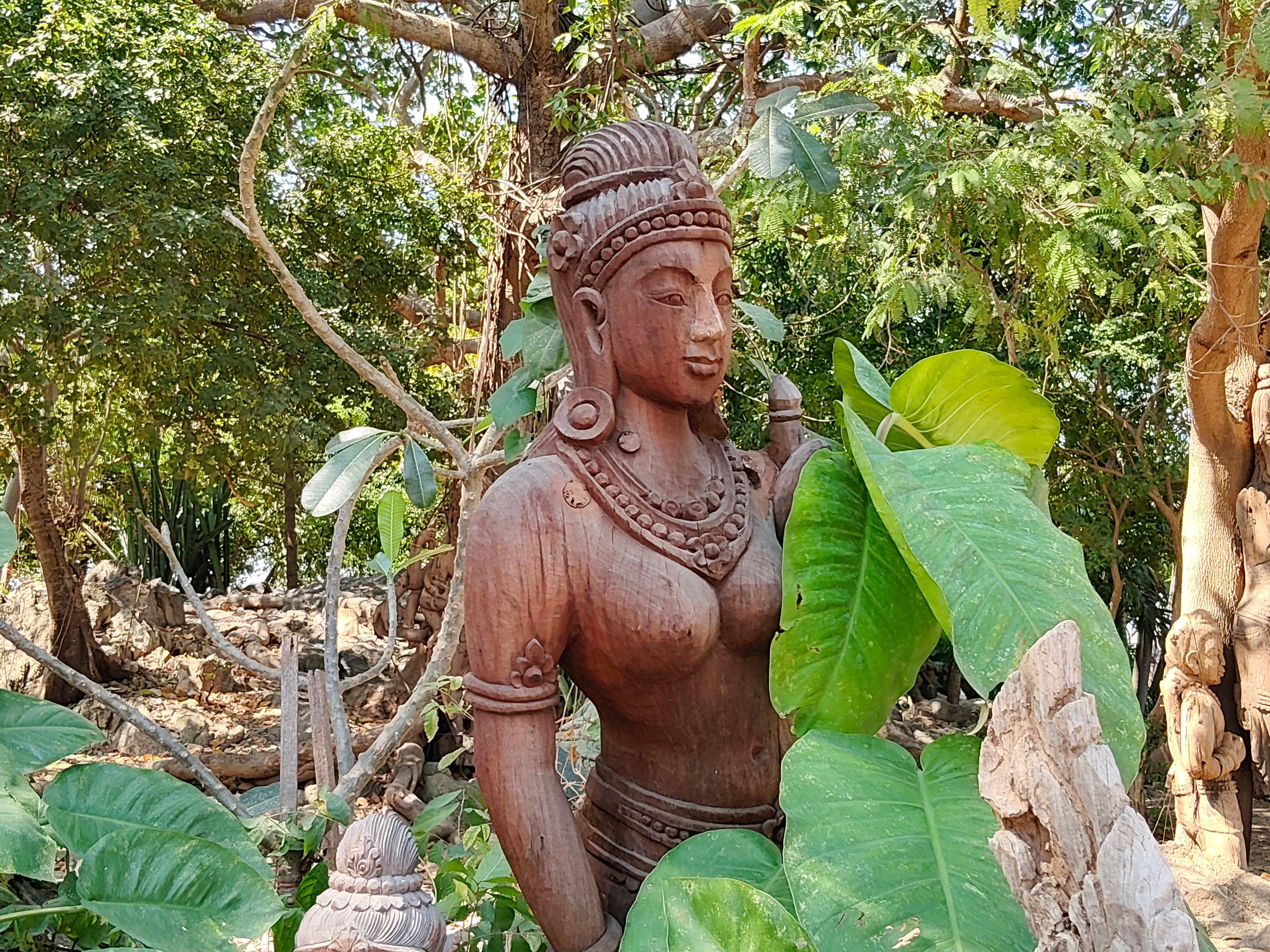 ทัวร์รายวัน-ชลบุรี อัศจรรย์แห่งศิลปวัฒนธรรมและธรรมชาติ