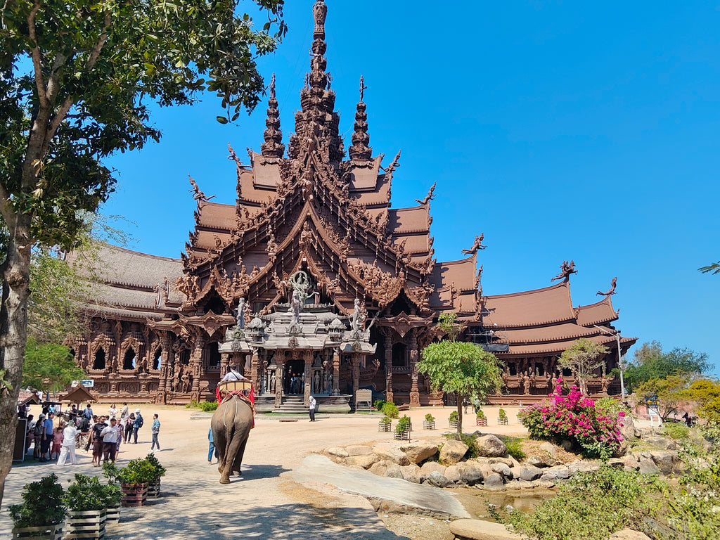 ทัวร์รายวัน-ชลบุรี อัศจรรย์แห่งศิลปวัฒนธรรมและธรรมชาติ