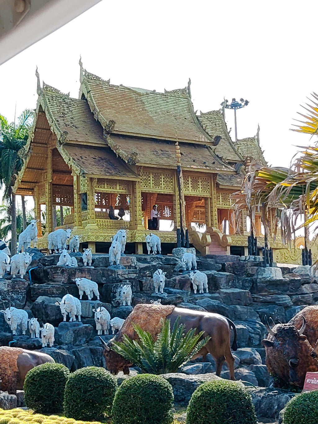 ทัวร์รายวัน-ชลบุรี อัศจรรย์แห่งศิลปวัฒนธรรมและธรรมชาติ